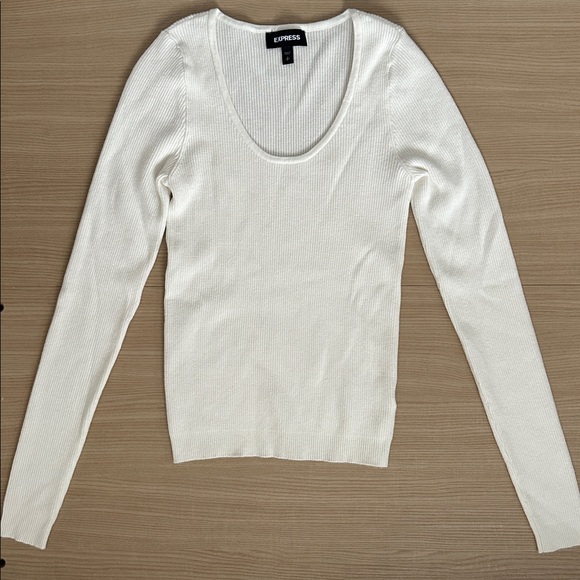 Express Cream Sweater Small - Picture 1 of 9